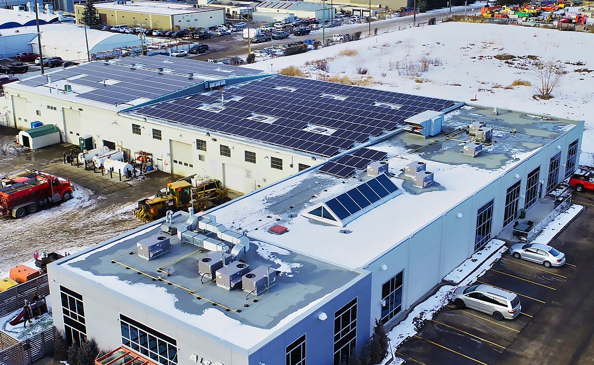 172 kW Ballasted + Flushmount Rooftop